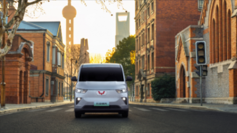 超大空間新能源商用車五菱揚(yáng)光7.18萬起