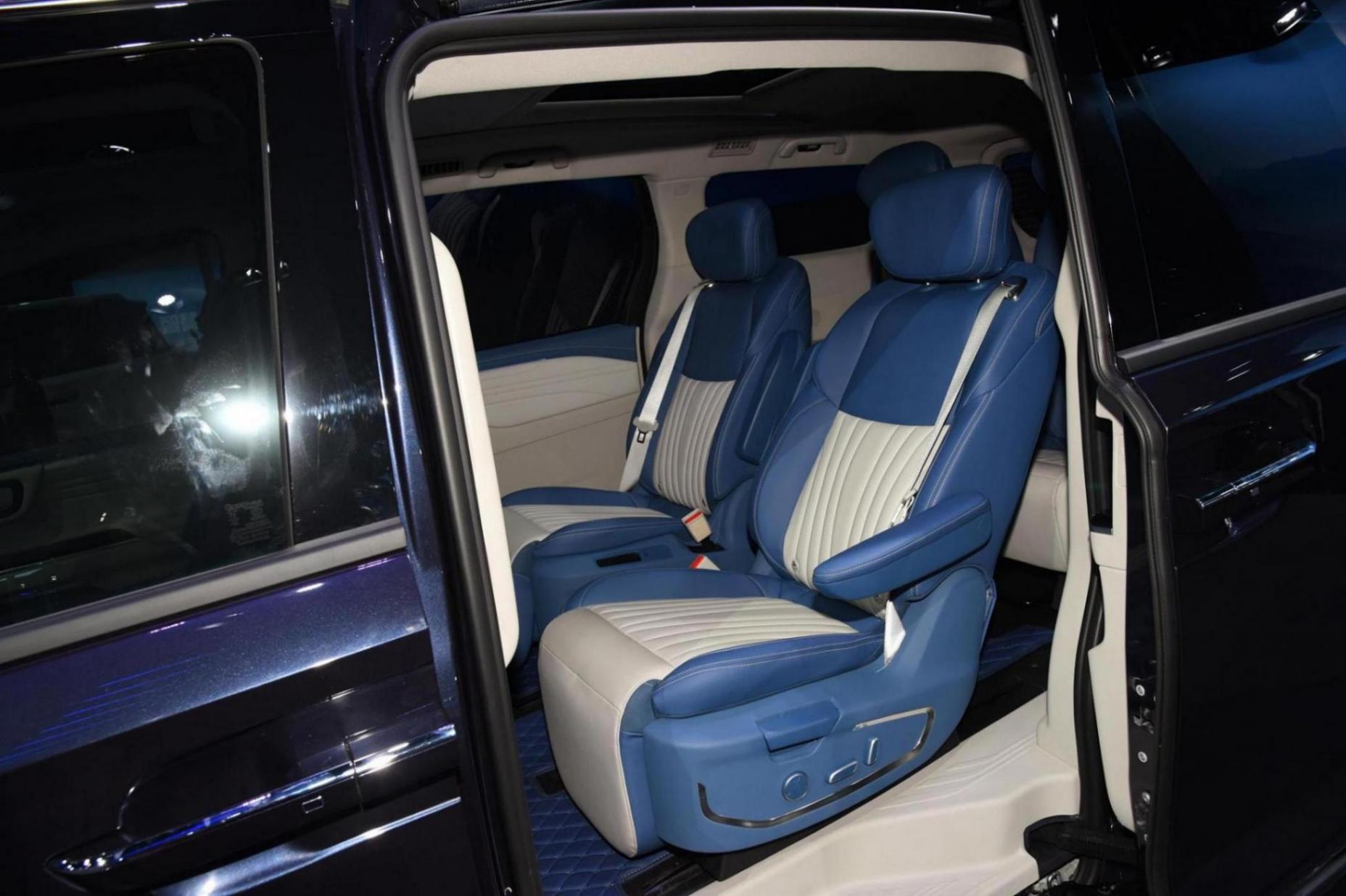 將于本次車展上市,江淮瑞風RF8鴻蒙版車展前夕實車圖曝光