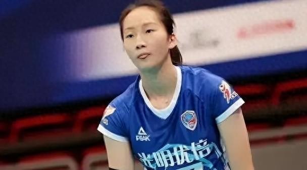 北汽女排爆冷3比2勝上海女排 蔡斌兩大愛將對(duì)決金燁勝仲慧