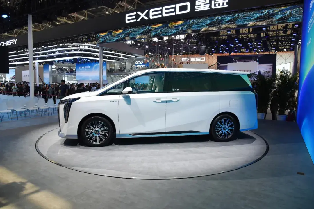 2024北京車展:2024款廣汽傳祺E9,豪華大二排,續航過千
