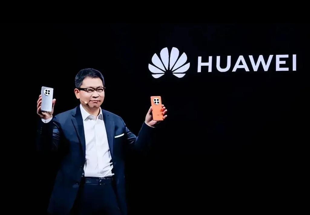 余承東卸任華為終端CEO,保留董事長職位,正常調整專心造車?