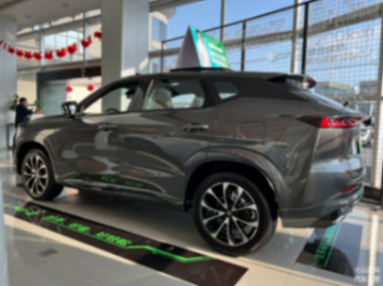入門即滿配,首選125km卓越型,長安UNI-Z購車手冊來了