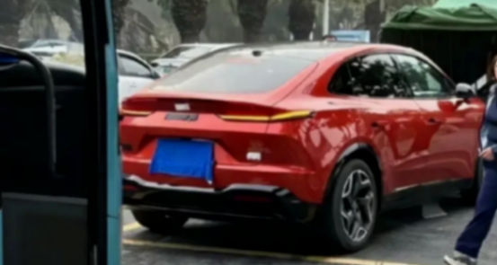 蔚來子品牌車型曝光!轎跑SUV造型 頭燈撞臉極星汽車