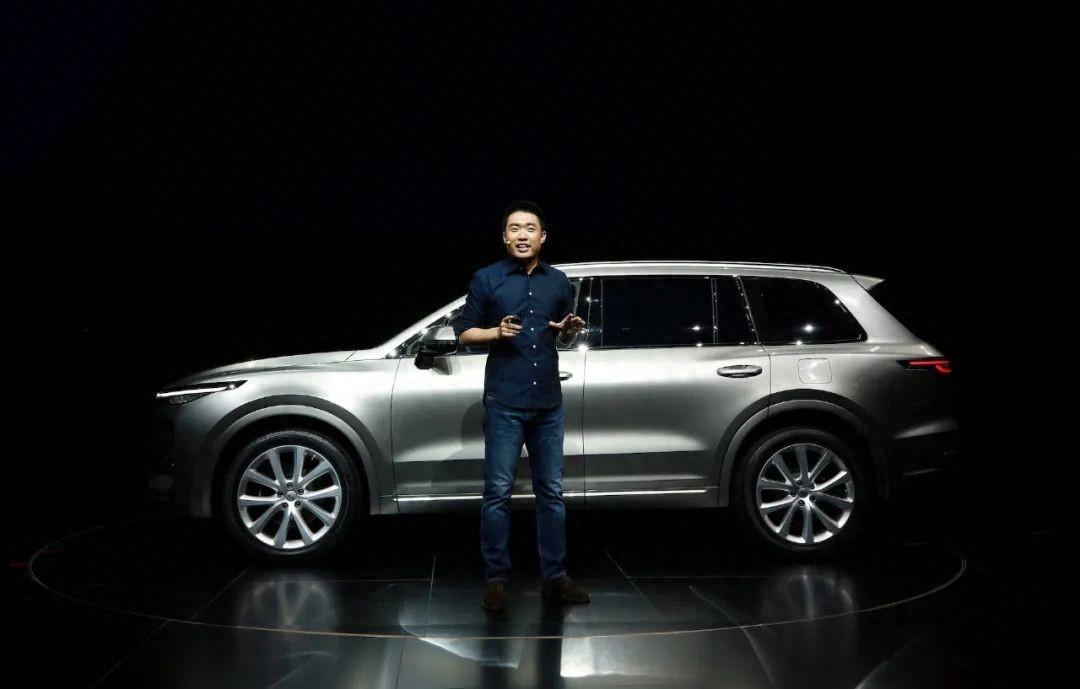 理想汽車,手握1000億 如何拯救不開心?
