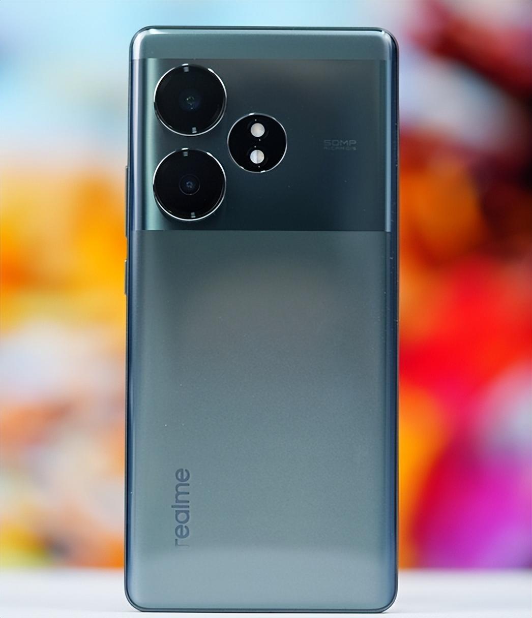 真我GT Neo6發(fā)布,這款新機值得買嗎?