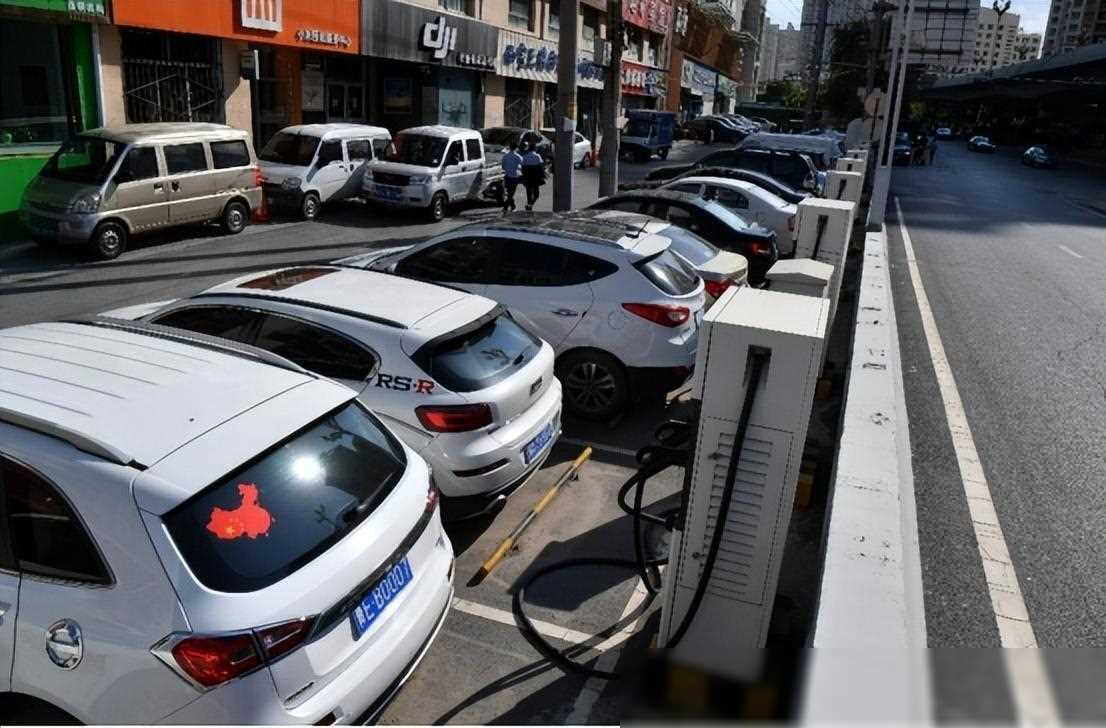 新能源汽車電池壽命有幾年,別再瞎猜了,告訴你正確答案