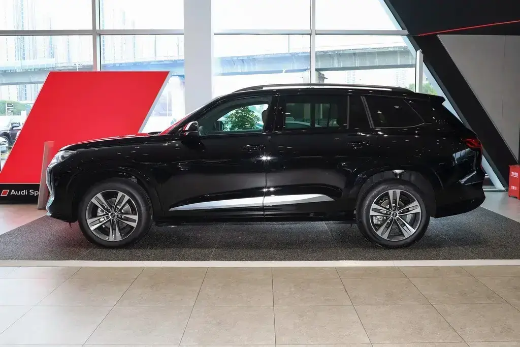 體驗奧迪Q6,定位中大型SUV,塊頭大氣場足,值得入手嗎?