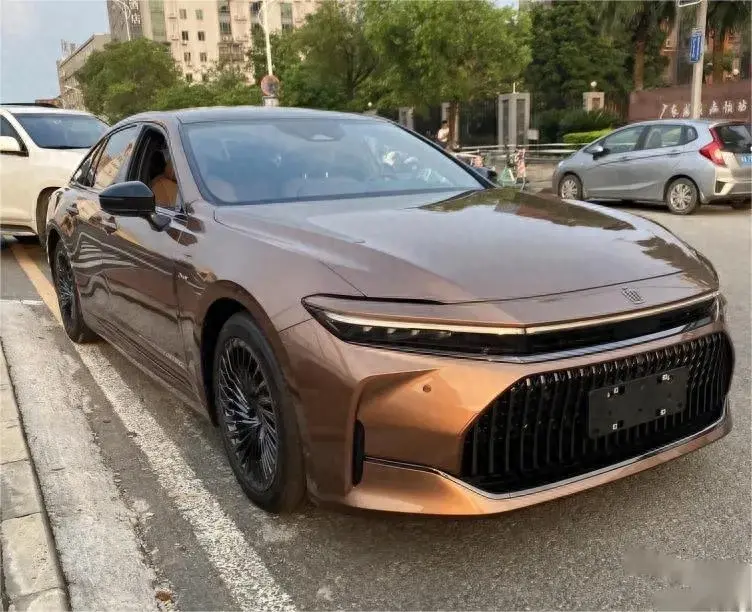 日式豪華!新一代豐田皇冠Sedan實車正式到店
