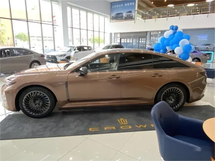 日式豪華!新一代豐田皇冠Sedan實車正式到店