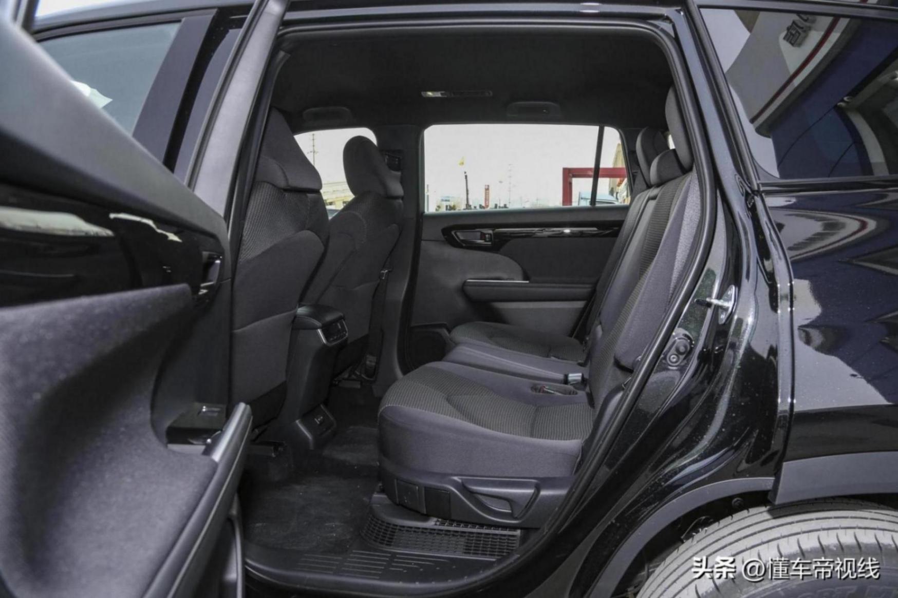 新車|現(xiàn)款27.78萬元起 新款豐田皇冠陸放或6月1日粵港澳車展上市