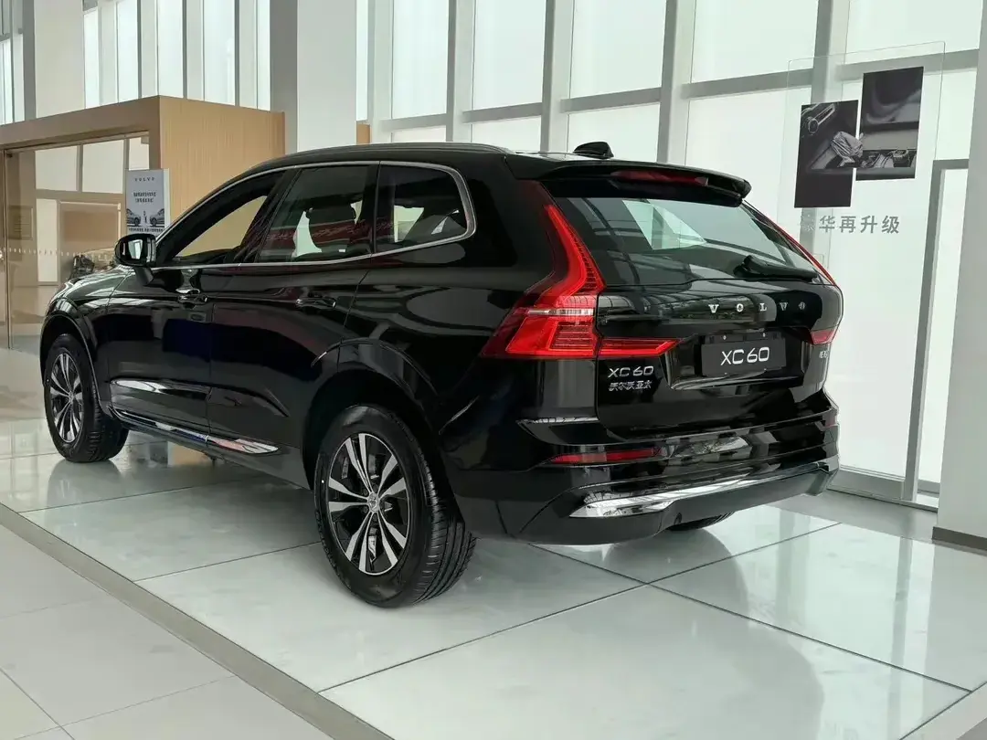 降11萬(wàn)!全新一代沃爾沃XC60實(shí)車亮相,配置升級(jí)