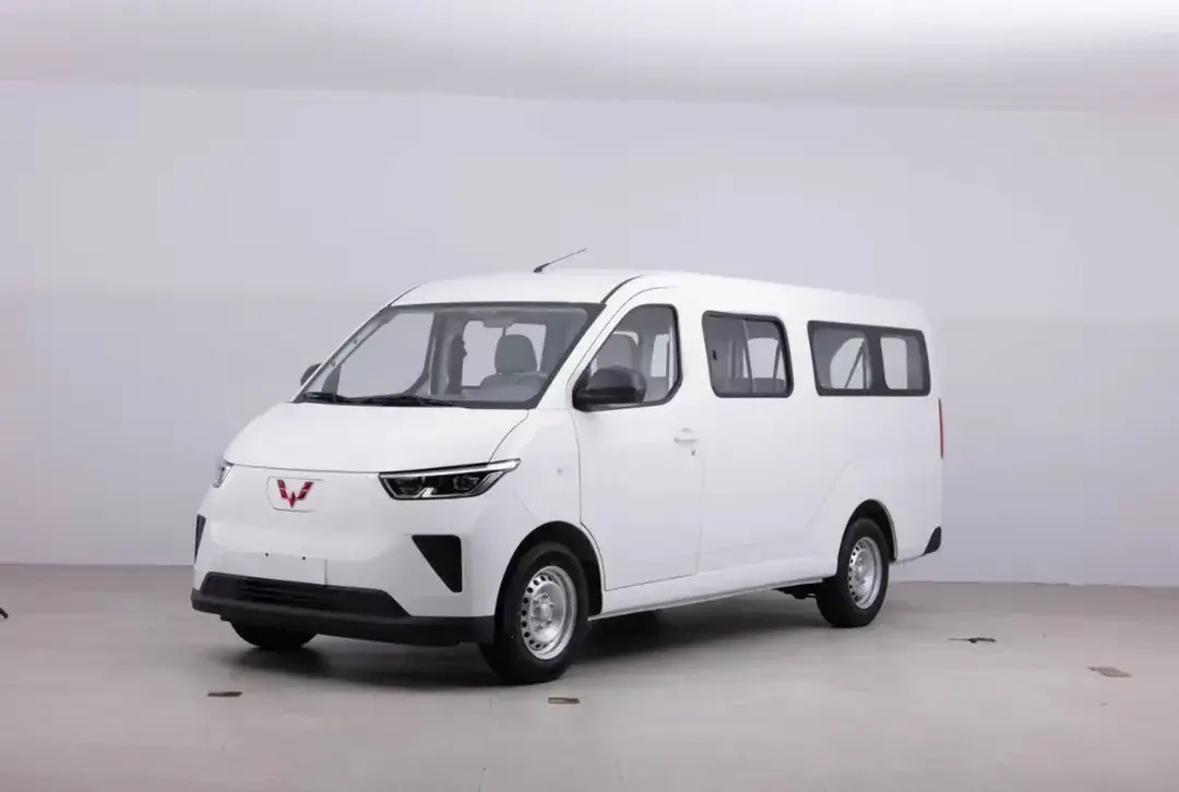 純電面包車“天花板”,全新一代五菱揚光上市,車長對比寶馬5系