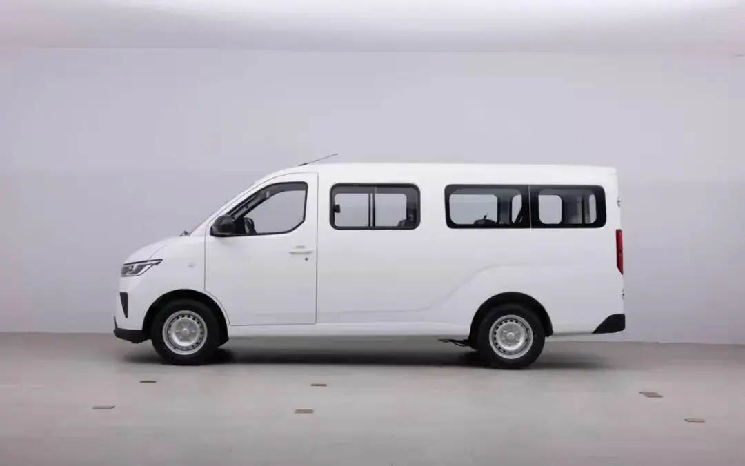 純電面包車“天花板”,全新一代五菱揚光上市,車長對比寶馬5系