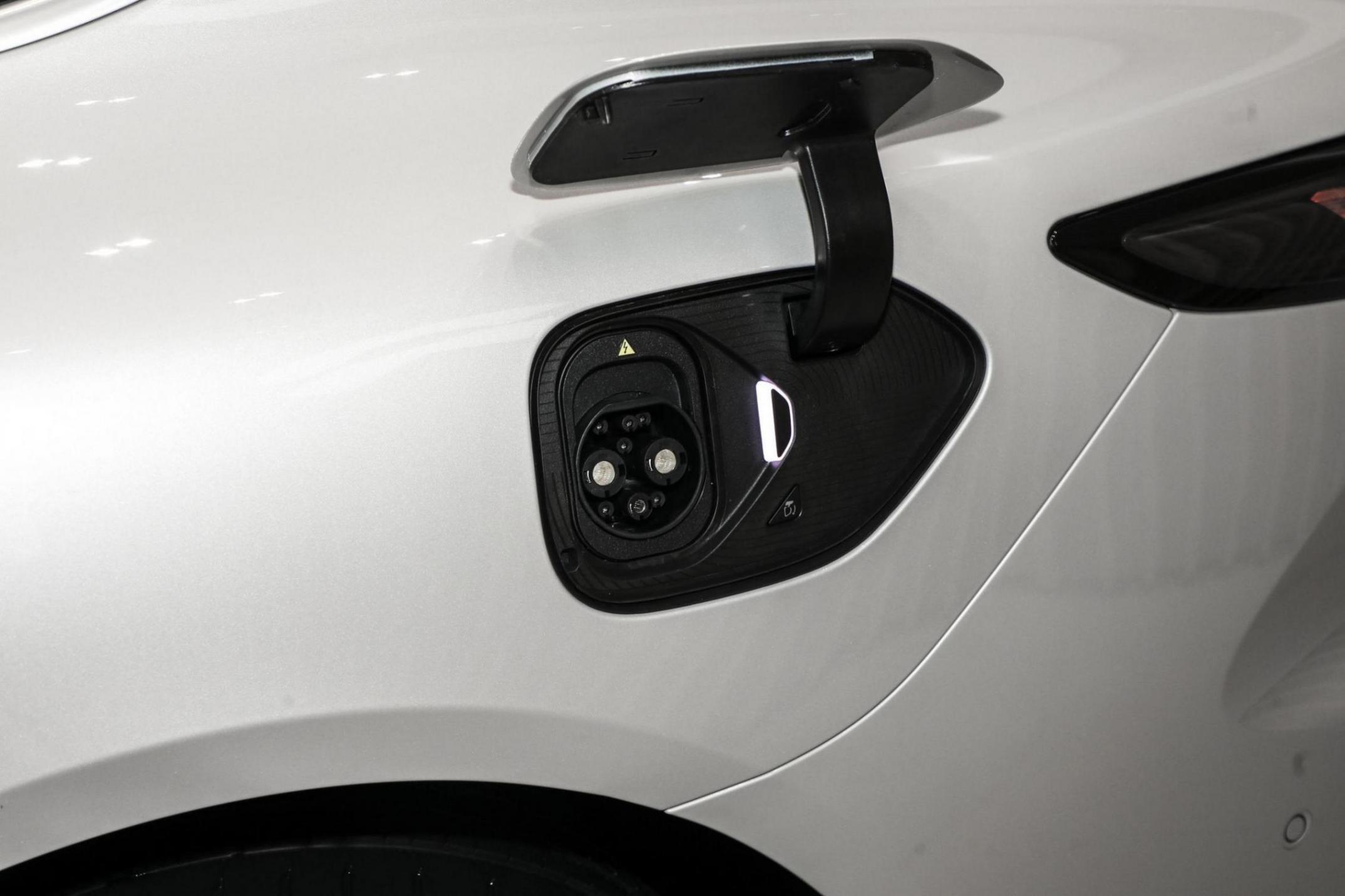 詳解蔚來ET7,定位中大型轎車,配雙電機驅動,值得買嗎?