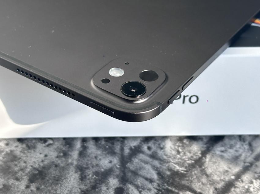 蘋果iPad Pro開箱:花一萬買平板電腦是一種怎樣的體驗?