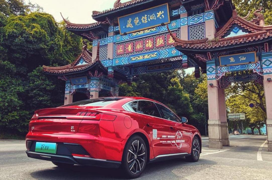 吉利吐槽不應該打價格戰,比亞迪正面回應