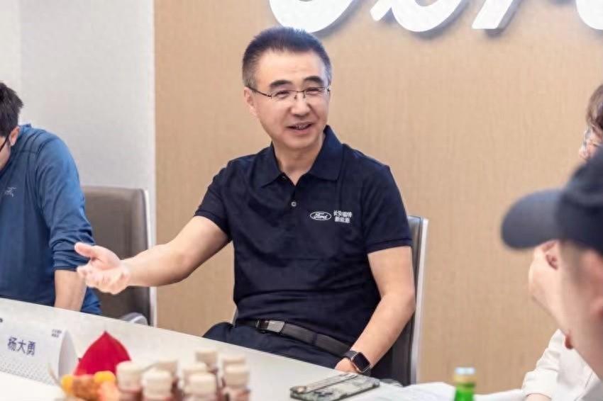 “油電平權”是未來趨勢,楊大勇:長安福特大馬力混動值得被看好