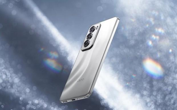 安卓也能玩轉實況!OPPO Reno12成iPhone最佳平替,體驗不打折