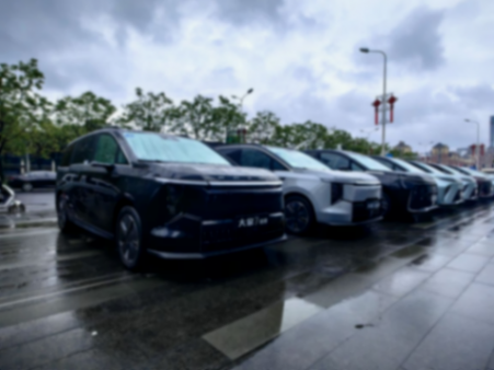 試駕上汽大通大家7超混:家用MPV,竟然也有高性能!
