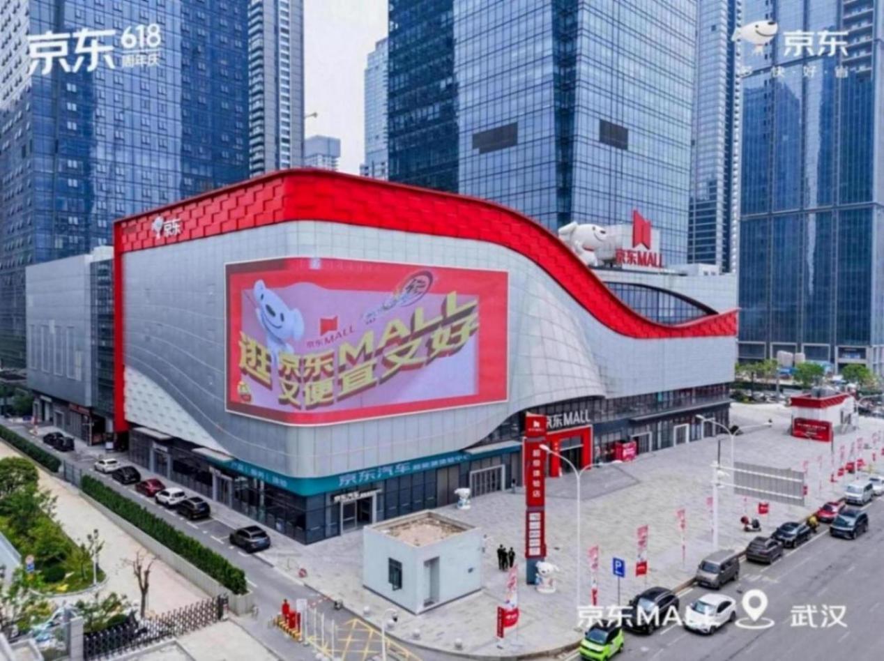 迎光啟程,線下京東攜手vivo致華中科技大學特殊畢業禮
