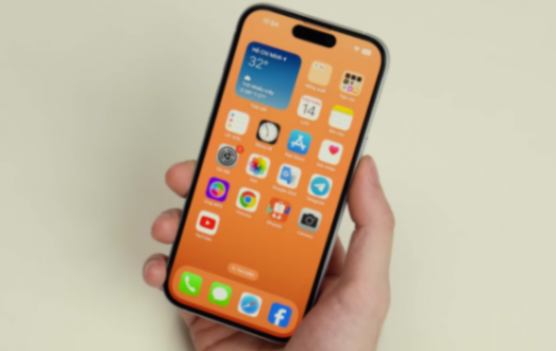 iPhone15繼續(xù)降,成“香餑餑”了,百萬(wàn)用戶的選擇