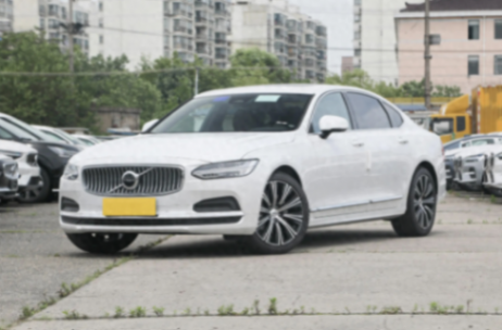 想買豪華C級車,沃爾沃S90值得一看,配2.0T+8AT,入門跌破30萬