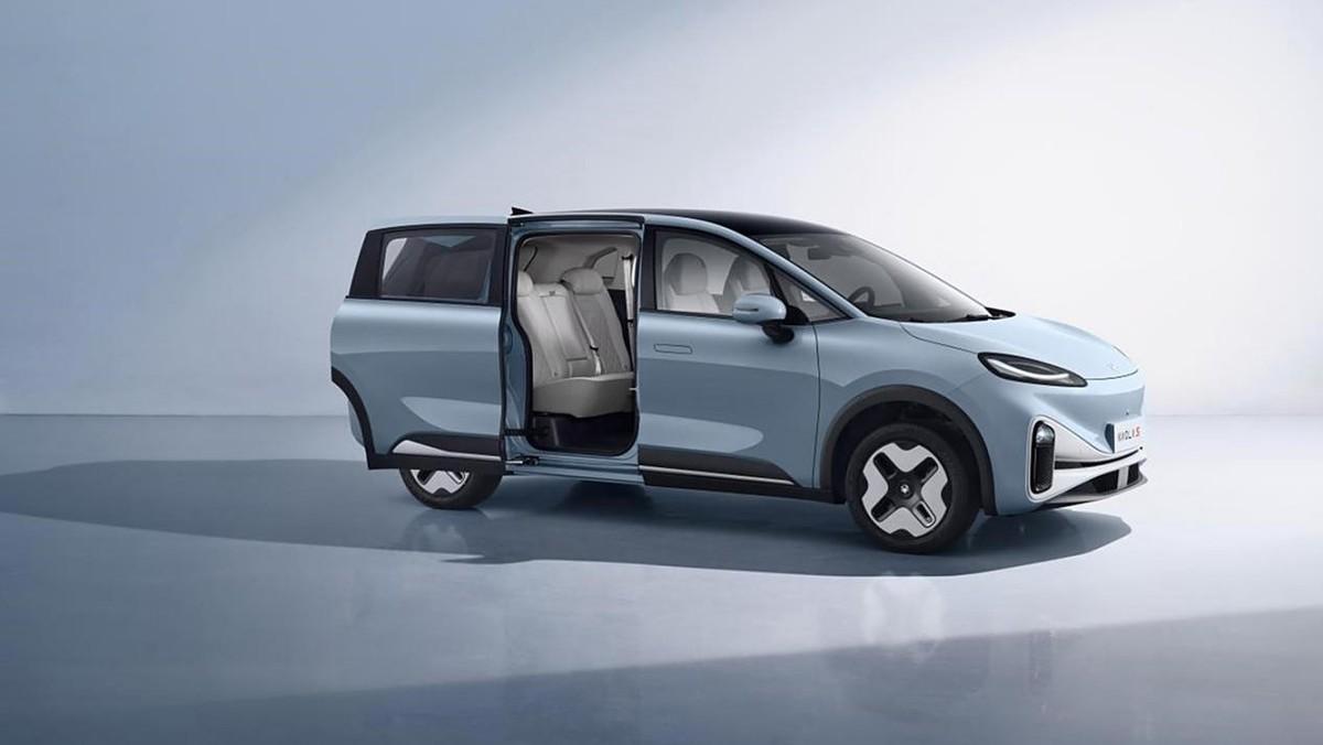 當大空間純電SUV“解鎖”側滑門,極狐考拉S詮釋何為10萬級新卷王