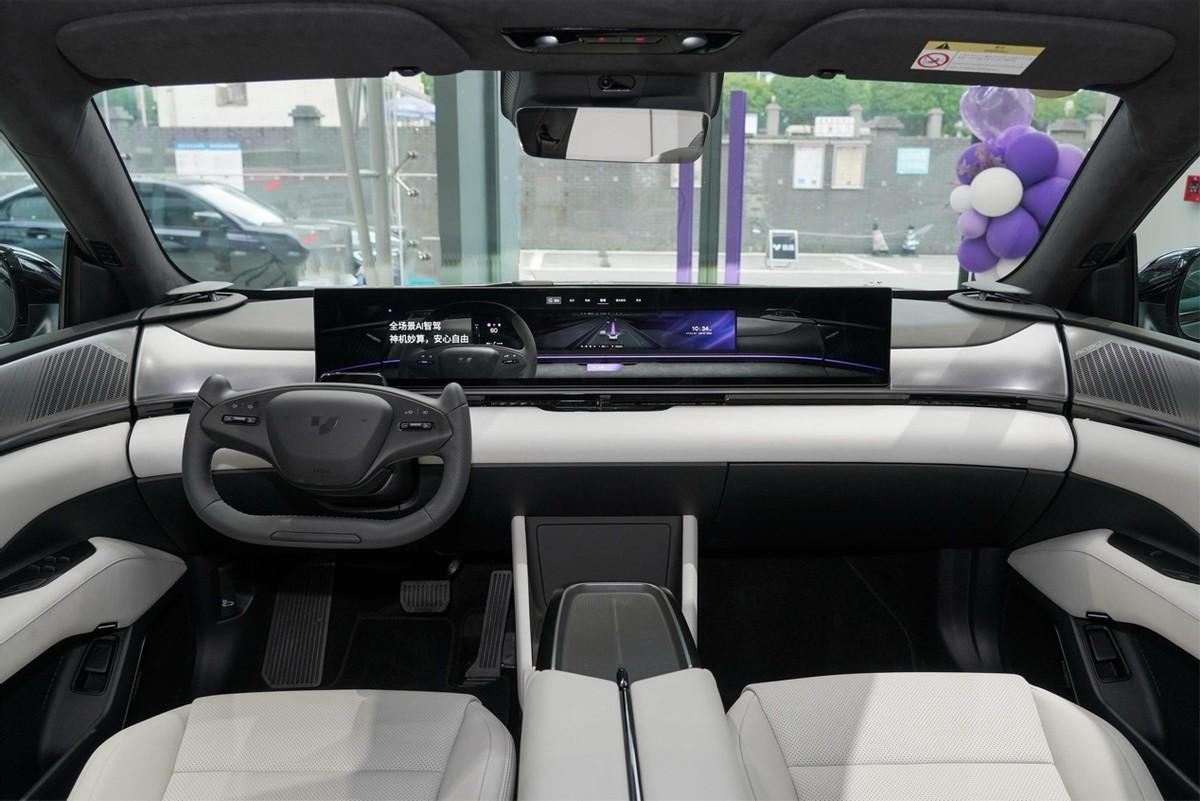 20多萬買家用SUV,極越01與小鵬G6,誰更懂奶爸心?
