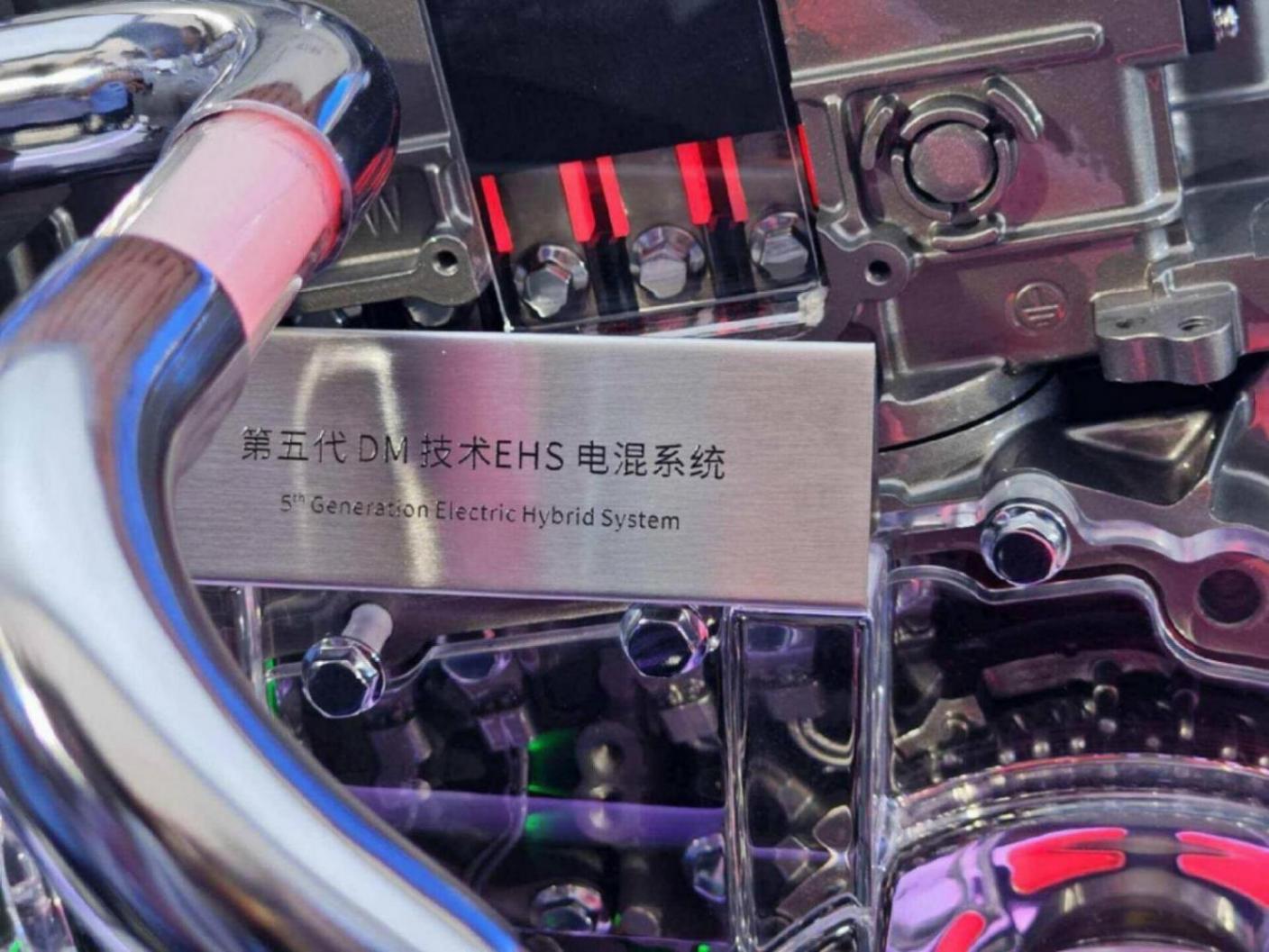 世界真變了,新能源成主流,燃油車的衰落比我預想要快