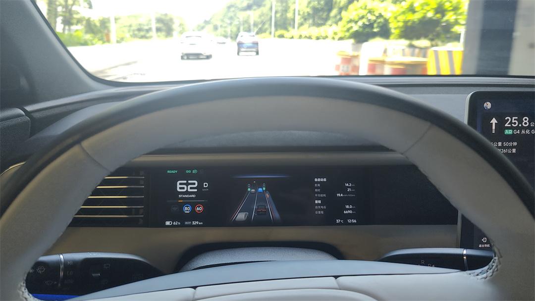 小鵬G6 700Max智駕評測:傳說中的“無圖智駕”到底有多能打?