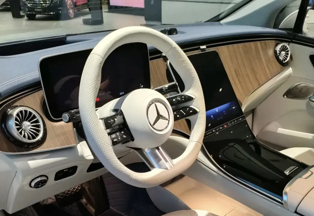 奔馳電車能買嗎?第一批買BBA新能源的車主如今怎么樣了?