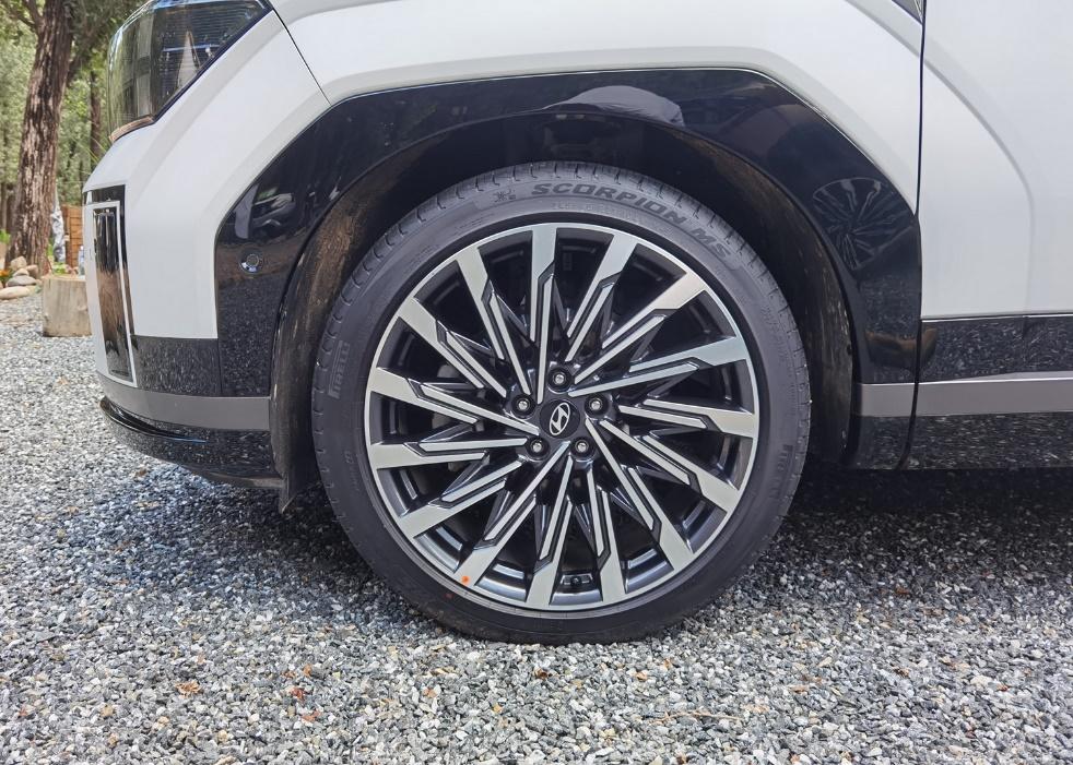搖身一變成了“硬派SUV”? 實拍北京現代全新一代勝達