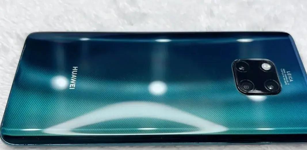華為歷史上實力最強的4款手機,有你在用的沒?