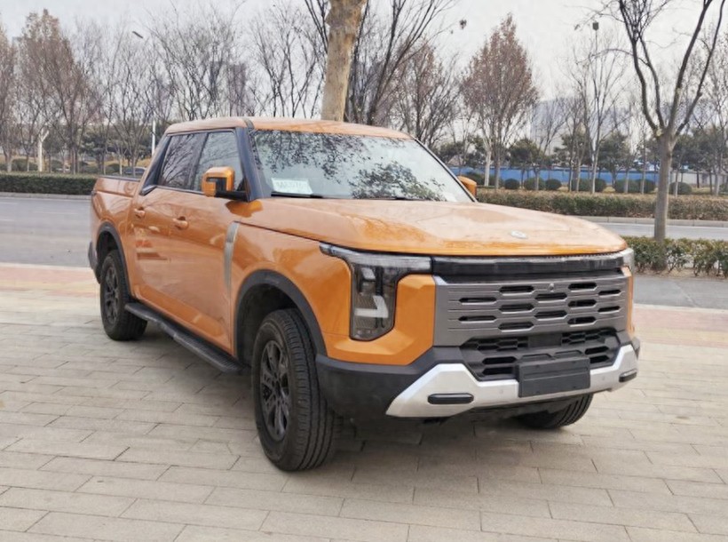 鄭州日產(chǎn)全新皮卡現(xiàn)身,定名“Z9”,搭L2+級(jí)智駕,三種動(dòng)力可選
