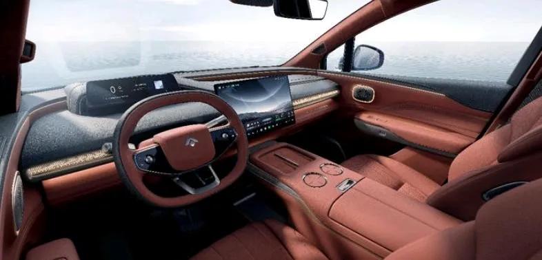 2025 SUV大戰:十一款重磅車型,激烈競爭,誰將勝出?