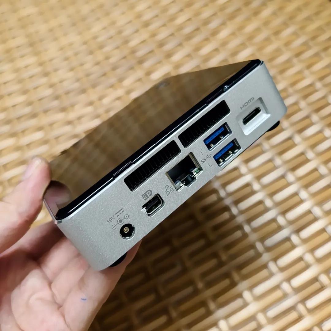 三百元的迷你主機,僅15w低壓u,性能過剩的nas神器電視盒子神器