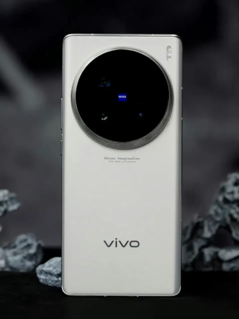 銳評!vivo X100 Ultra長期使用報告:優點依舊能打,缺點藏不住了