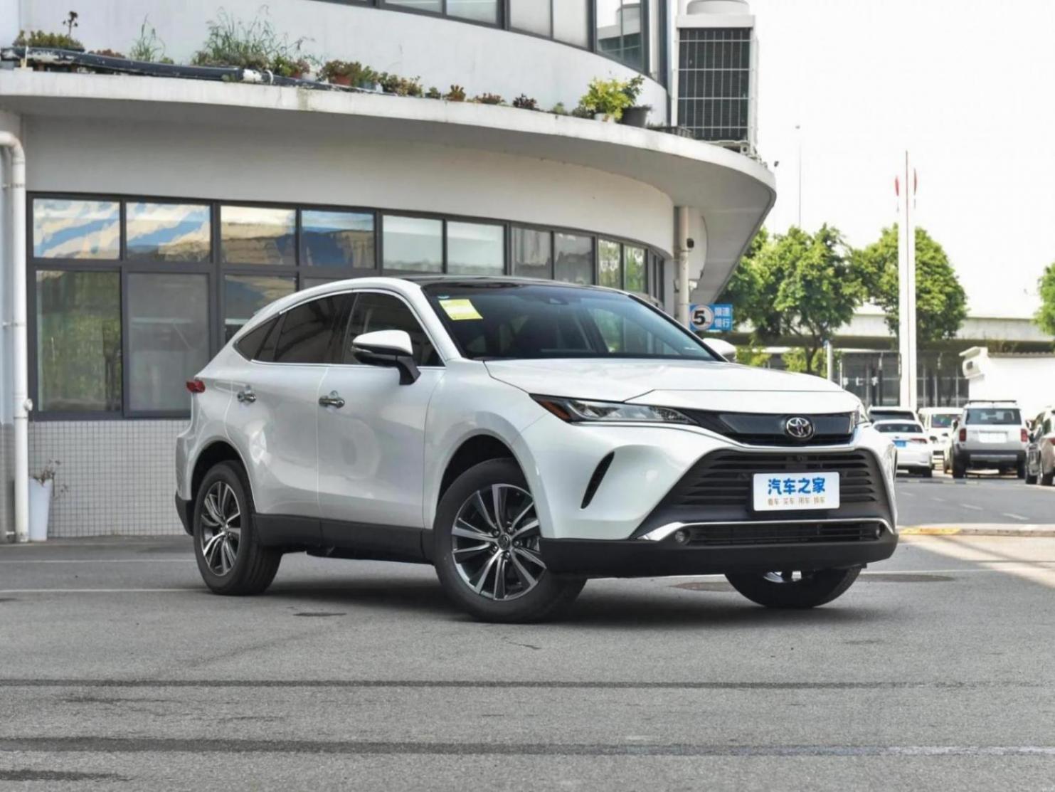豐田放大招!\"車齡換錢\"顛覆二手車市,2024款銳放智能升級真香