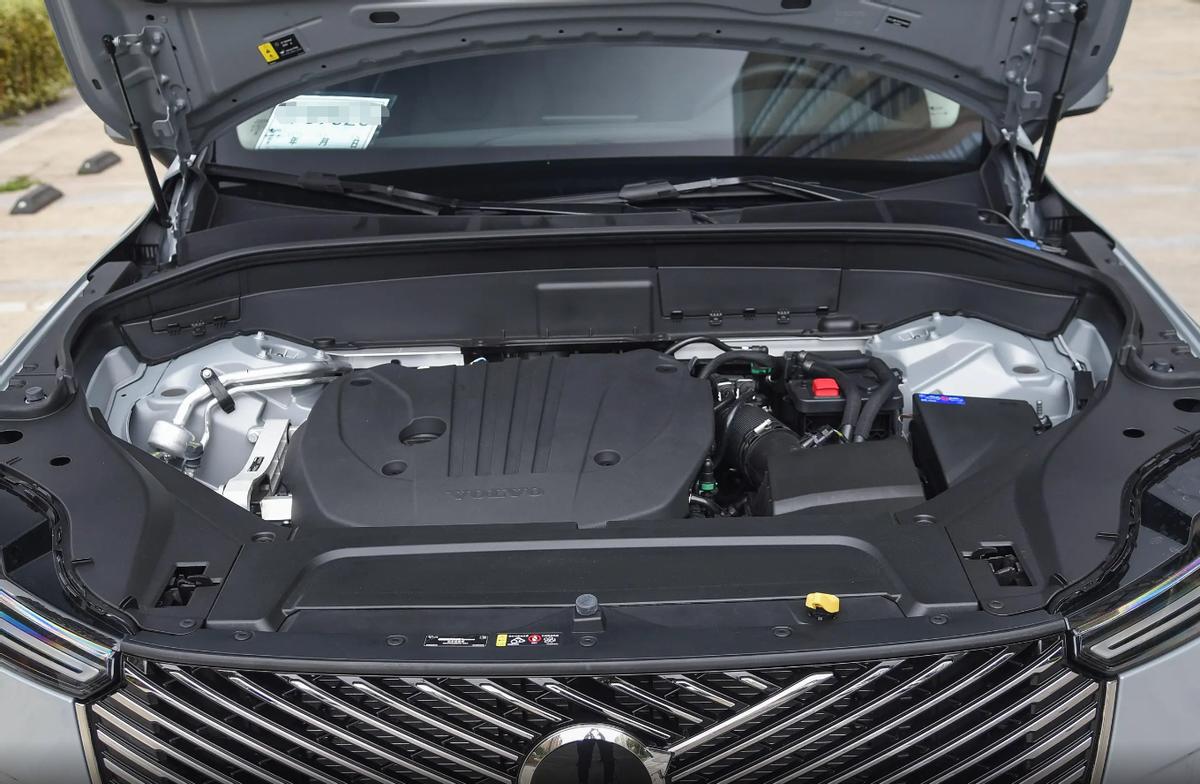 沃爾沃XC90:B5智逸豪華版5座,配置高、設計好、安全性出眾