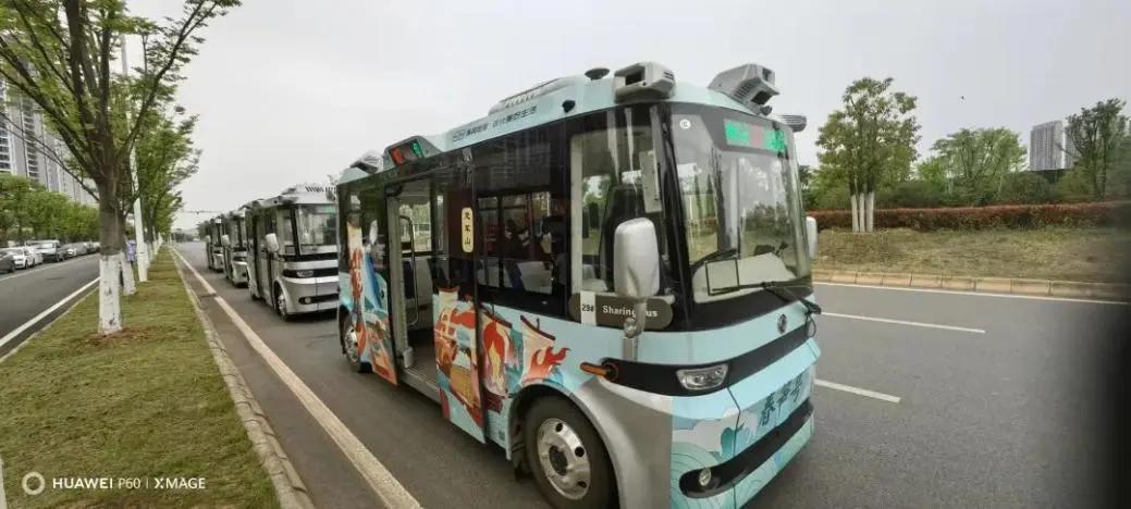 四條無人駕駛小巴線路開通 東風汽車智能駕駛應用場景再拓展