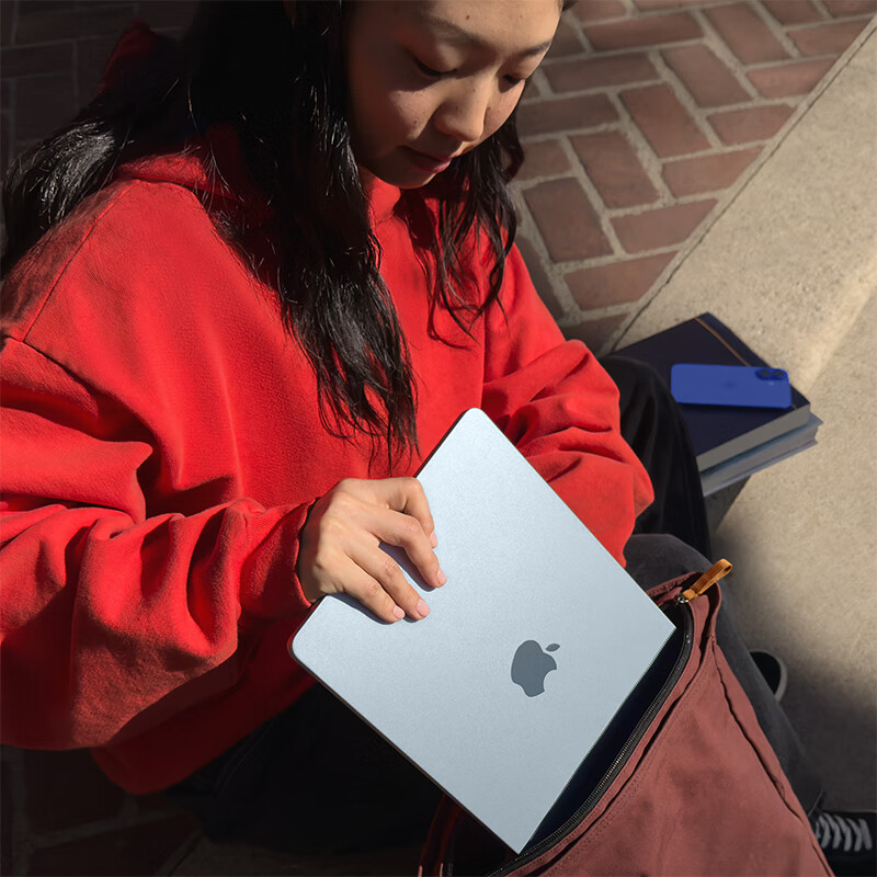 蘋(píng)果筆記本電腦有什么優(yōu)勢(shì)?入坑前先了解,它6大優(yōu)勢(shì)!
