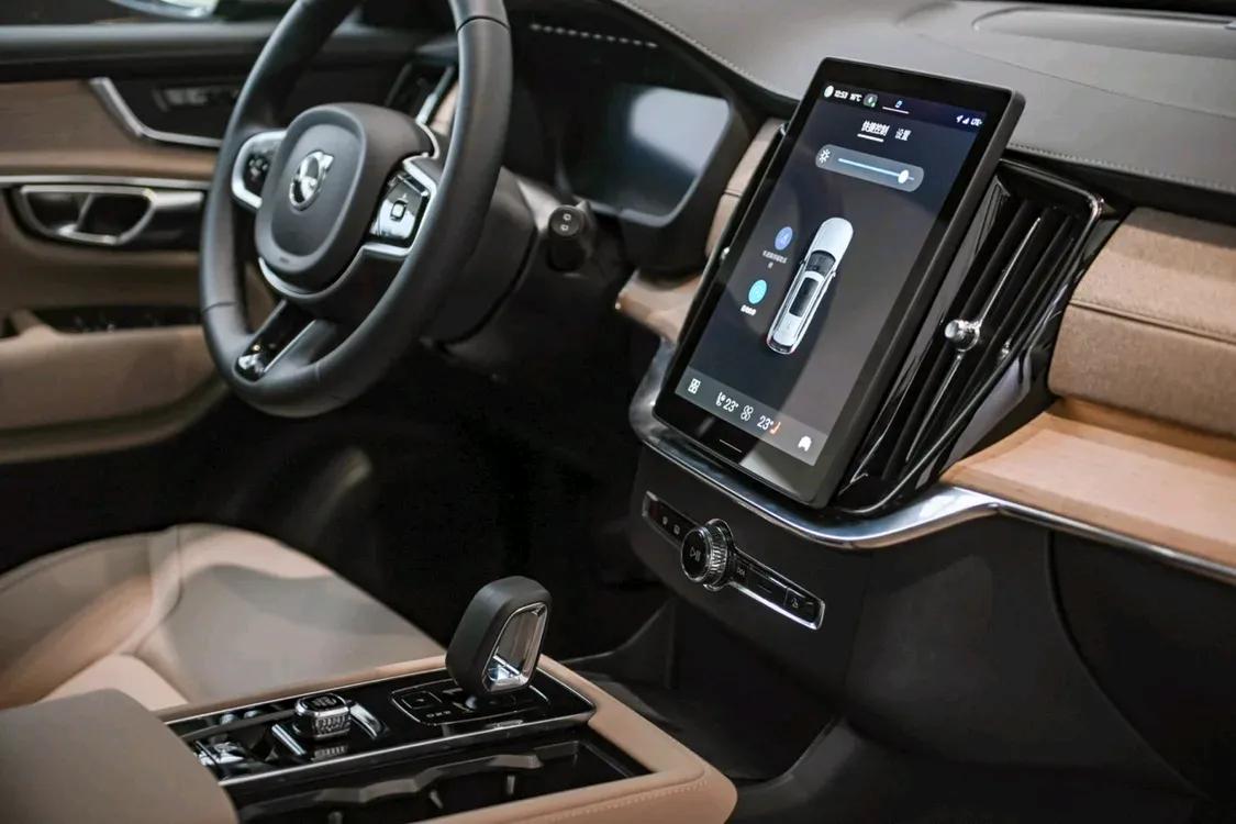六座+70km純電續(xù)航!沃爾沃全新XC90如何用細節(jié)終結用戶焦慮?
